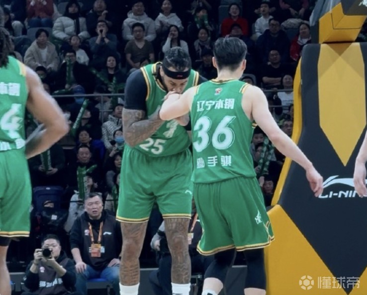 莫兰德：鄢手骐是我的好兄弟，我为他的出色表现感到开心